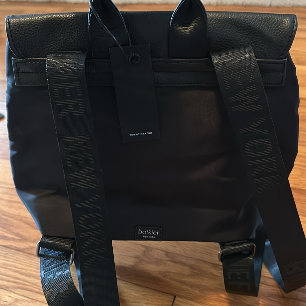 Backpack - Picture 2 of 3